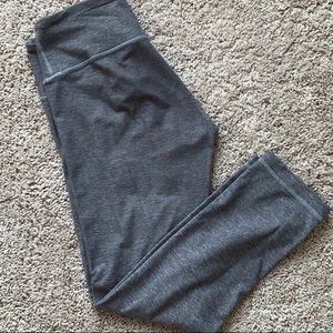Lululemon grey crop leggings